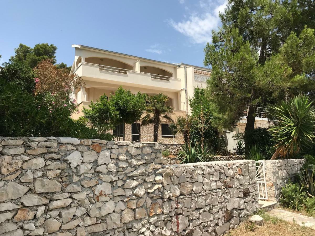 טרוגיר Seaside Apartments מראה חיצוני תמונה