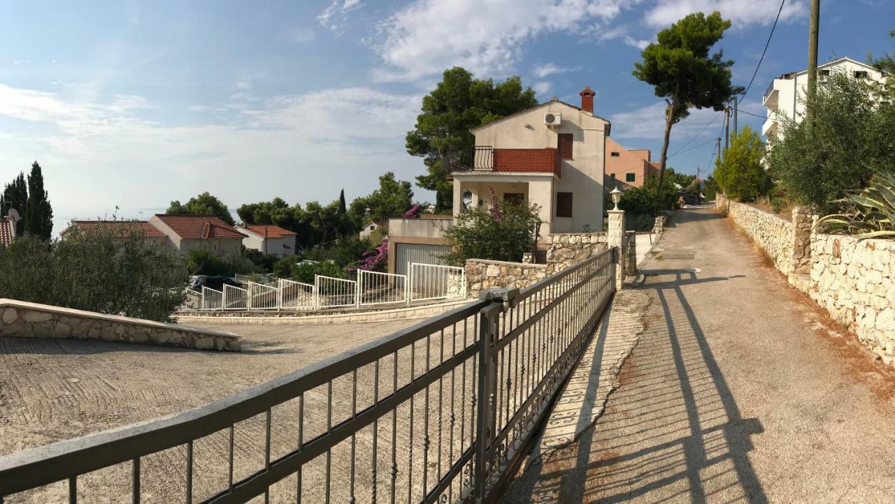 טרוגיר Seaside Apartments מראה חיצוני תמונה